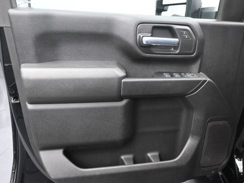 Used 2025 Chevrolet Silverado 2500 Custom w/ Custom Value Package AWD/4WD image 12