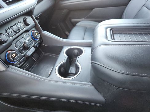 Used 2024 Chevrolet Tahoe LT image 20