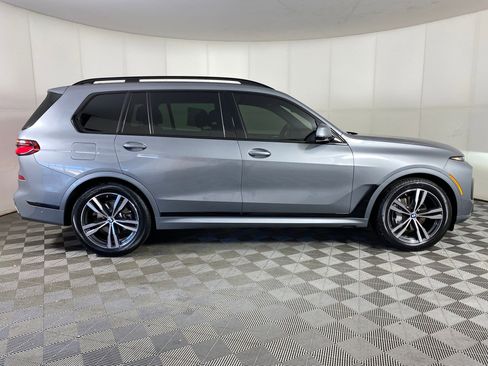 Certified 2023 BMW X7 xDrive40i w/ Executive Package image 7