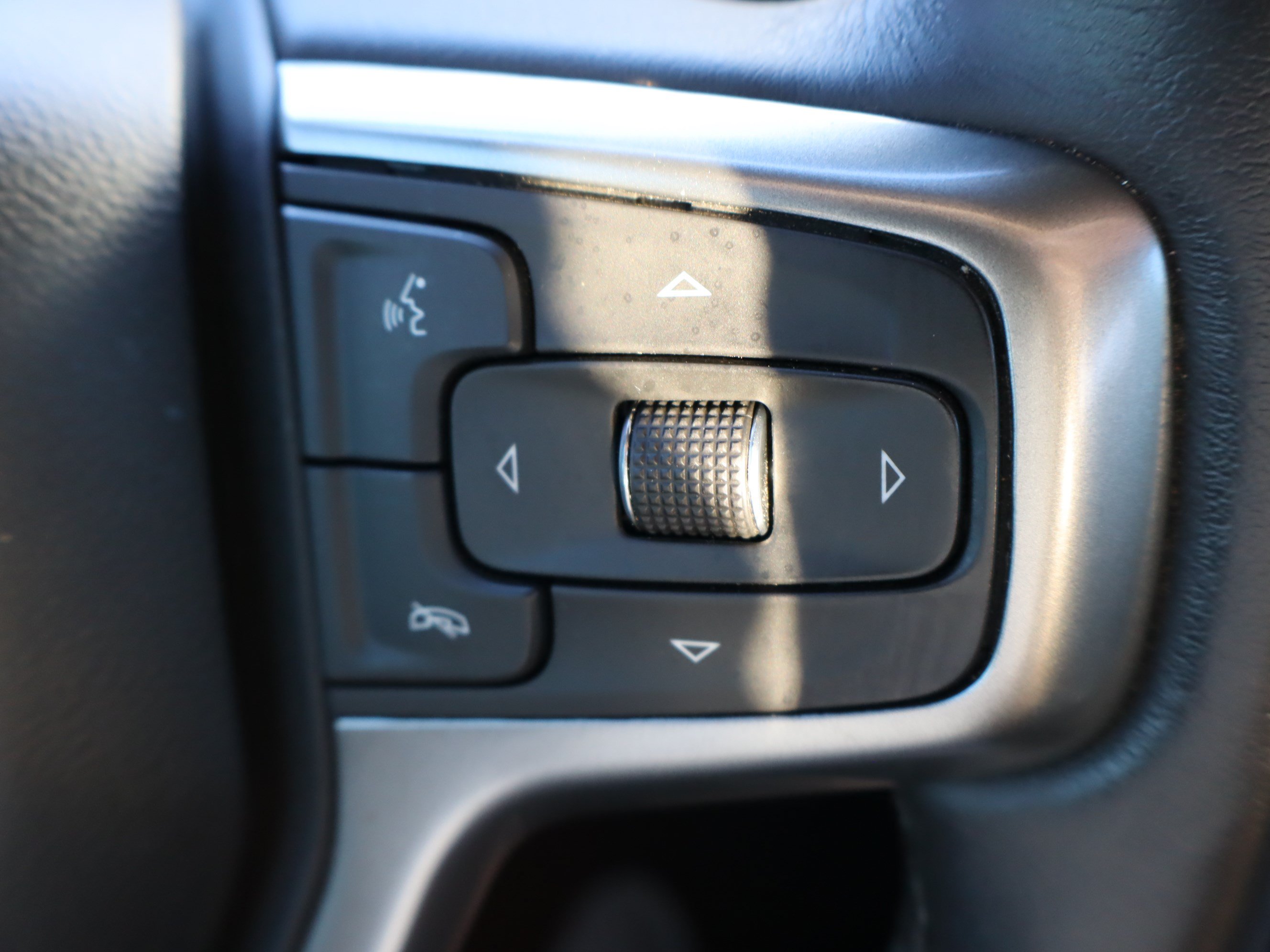 Used 2022 Chevrolet Silverado 2500 LTZ w/ LTZ Plus Package AWD/4WD image 26