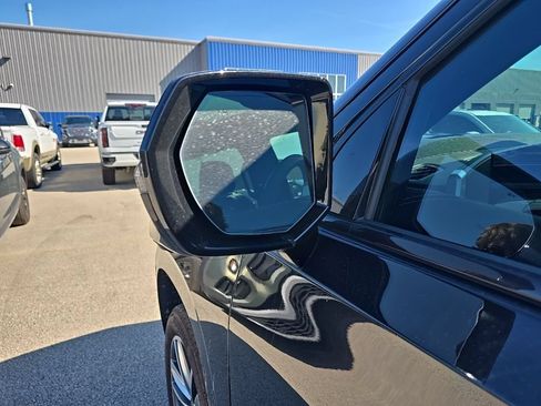 Used 2026 Cadillac Escalade ESV Sport AWD/4WD image 5