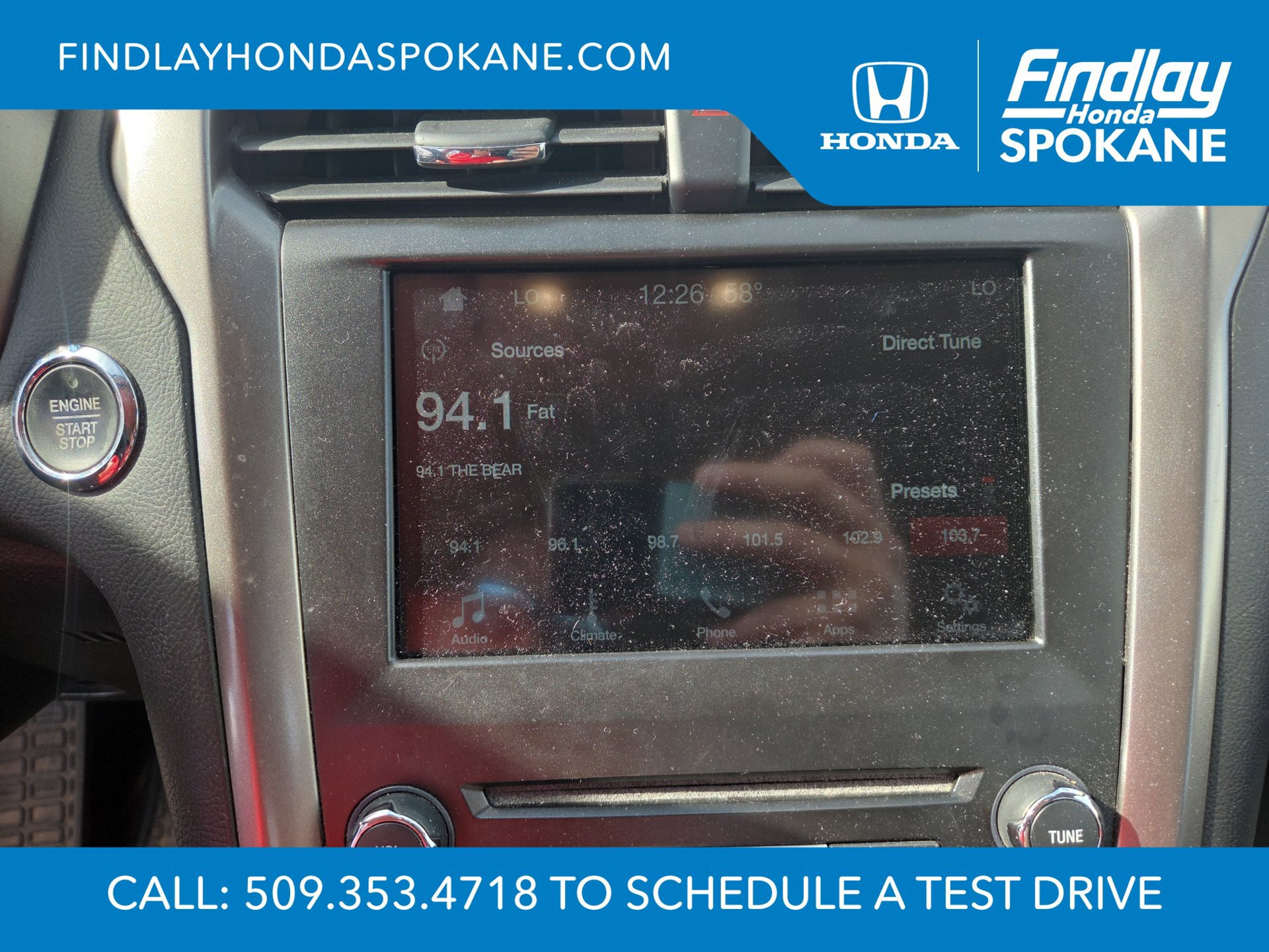 Used 2017 Ford Fusion SE w/ Fusion SE Technology Package FWD image 23