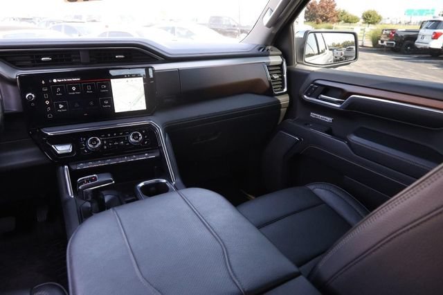 Used 2024 GMC Sierra 1500 Denali w/ Denali Reserve Package AWD/4WD image 28