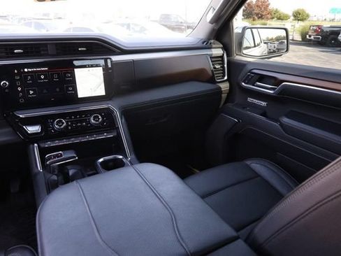Used 2024 GMC Sierra 1500 Denali w/ Denali Reserve Package AWD/4WD image 28