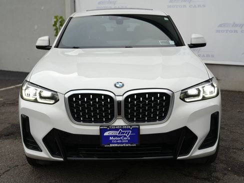 Used 2022 BMW X4 xDrive30i w/ M Sport Package 2 AWD/4WD image 5