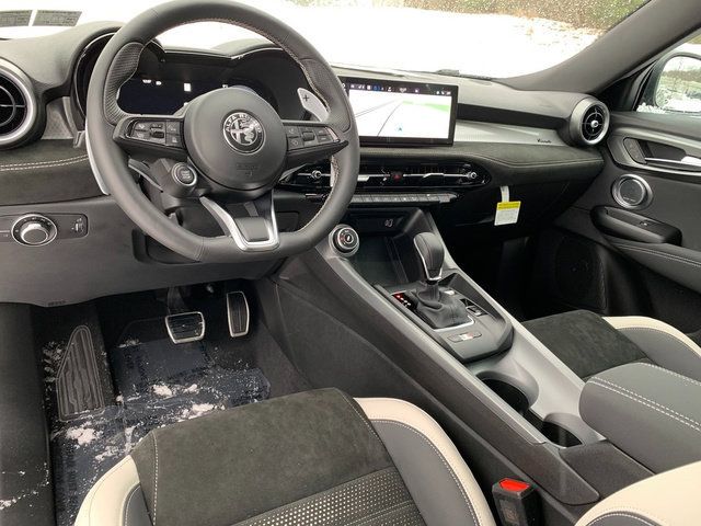 New 2026 Alfa Romeo Tonale w/ Active Assist Package AWD/4WD image 14
