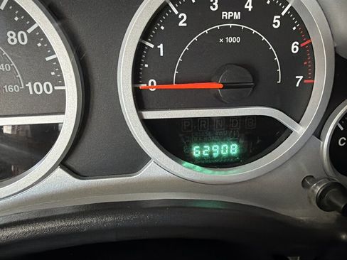 Used 2010 Jeep Wrangler Unlimited Sport image 14