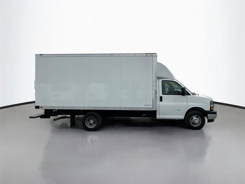 New 2024 Chevrolet Express 3500 w/ Power Convenience Package image 8
