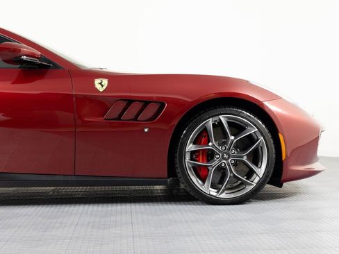 Certified 2019 Ferrari GTC4Lusso T RWD image 27