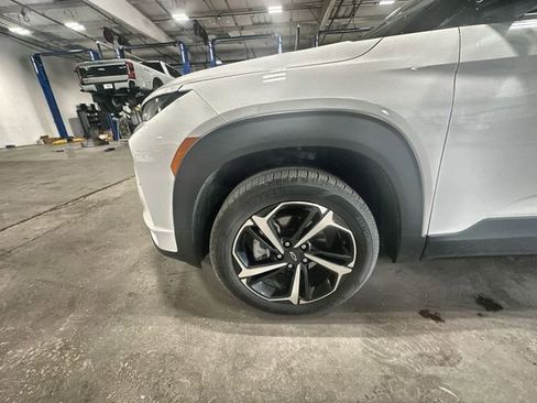 Used 2022 Chevrolet TrailBlazer RS AWD/4WD image 23
