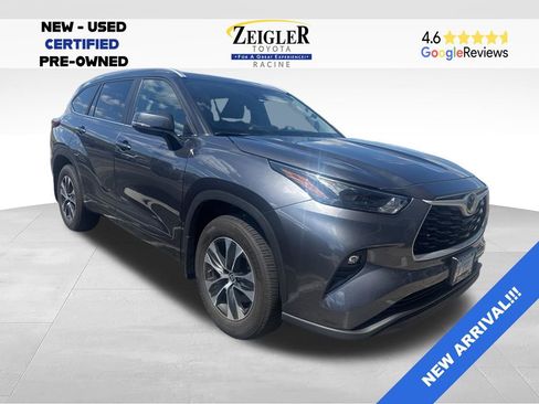 Used 2023 Toyota Highlander XLE FWD image 1