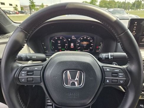 Used 2025 Honda Accord Sport image 24