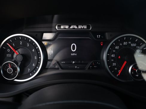 New 2026 RAM 1500 4x4 Crew Cab image 4