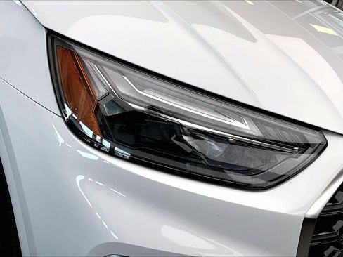 Used 2022 Audi Q5 2.0T Premium w/ Convenience Package image 27