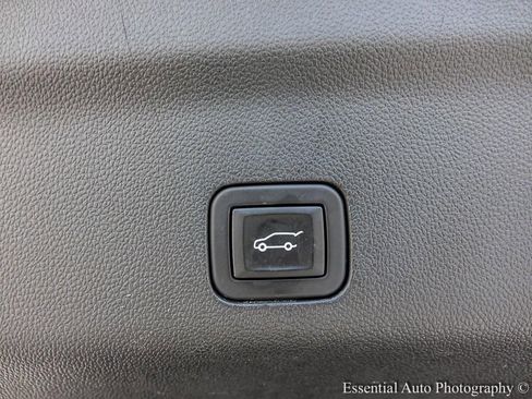 Used 2024 GMC Yukon Denali Ultimate image 29