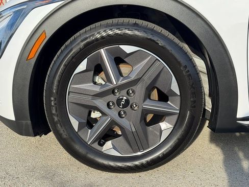 Used 2025 Kia EV6 Light image 13