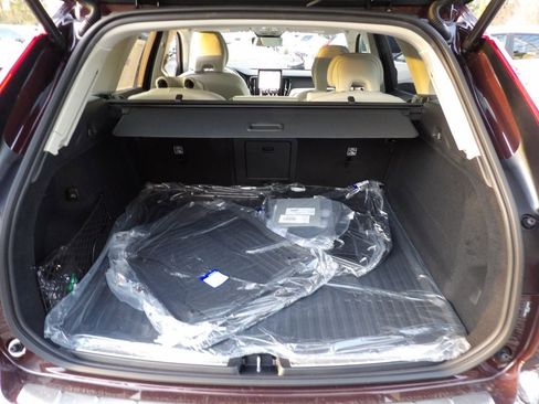 New 2026 Volvo XC60 B5 Ultra w/ Protection Package Premier image 26