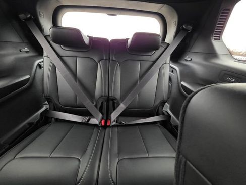 Used 2025 Jeep Grand Cherokee L Limited w/ Black Appearance Package image 42