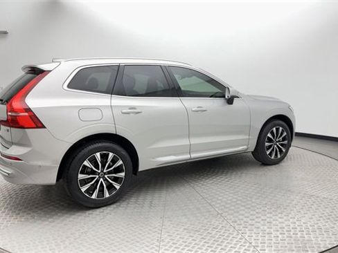Certified 2023 Volvo XC60 B5 Plus w/ Climate Package image 2
