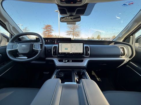 New 2026 Ford Expedition Max Active image 31