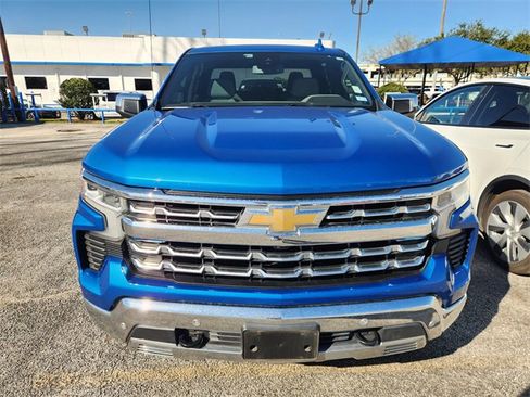 Used 2022 Chevrolet Silverado 1500 LTZ w/ Z71 Off-Road Package image 2