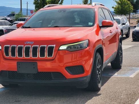 Used 2021 Jeep Cherokee Latitude FWD image 7