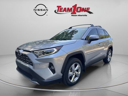Used 2021 Toyota RAV4 Limited AWD/4WD image 4