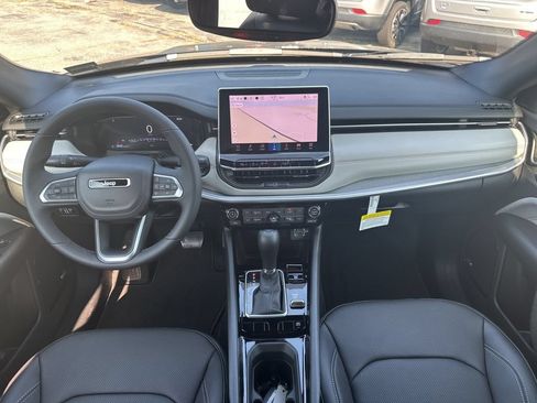New 2025 Jeep Compass Limited w/ Elite Group AWD/4WD image 15