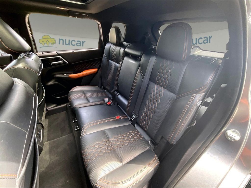 Used 2022 Mitsubishi Outlander SEL AWD/4WD image 15