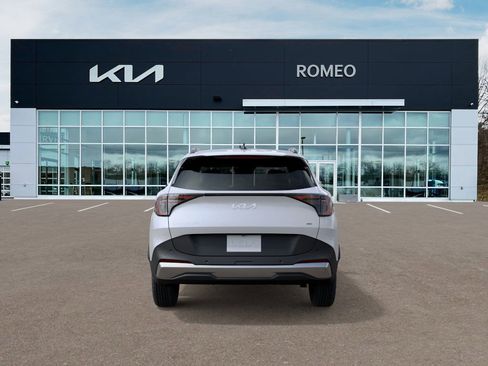 New 2026 Kia Sportage EX image 6