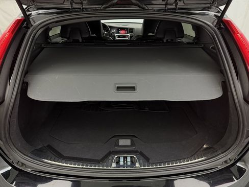 Used 2018 Volvo V60 T6 Polestar image 42