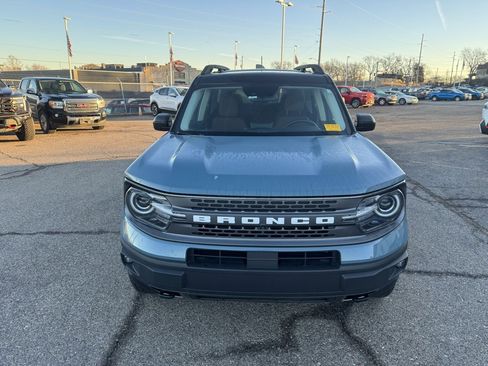 Used 2021 Ford Bronco Sport Badlands w/ Badlands Package image 2