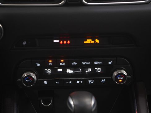 Used 2024 MAZDA CX-5 Signature AWD/4WD image 19
