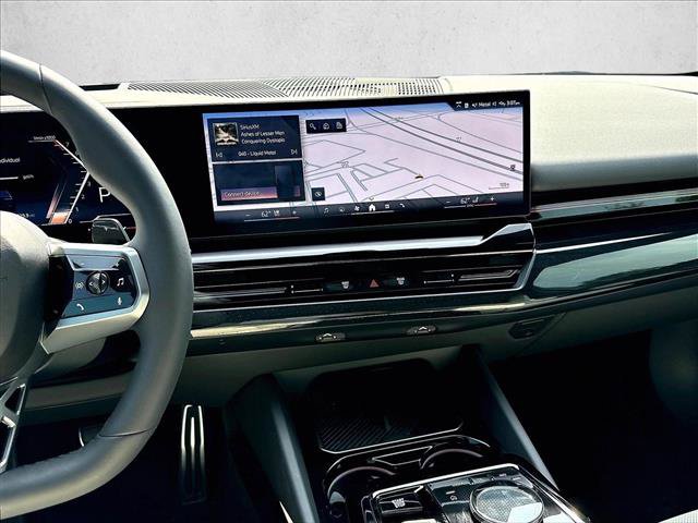 Used 2026 BMW 530i w/ M Sport Package RWD image 8