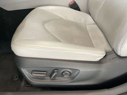 Used 2023 Toyota Camry XLE w/ Navigation Package image 12