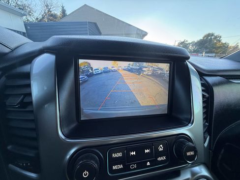 Used 2015 Chevrolet Suburban LT image 26
