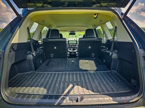 Used 2024 Toyota Grand Highlander AWD image 36