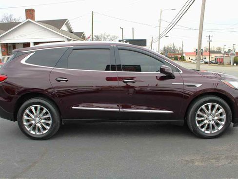 Used 2018 Buick Enclave Premium w/ Experience Buick Package image 5
