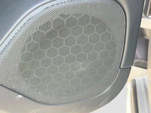 Used 2023 Volvo XC90 B6 Plus image 24