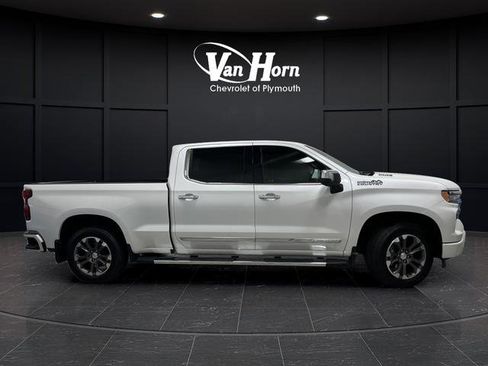 Certified 2025 Chevrolet Silverado 1500 High Country image 2