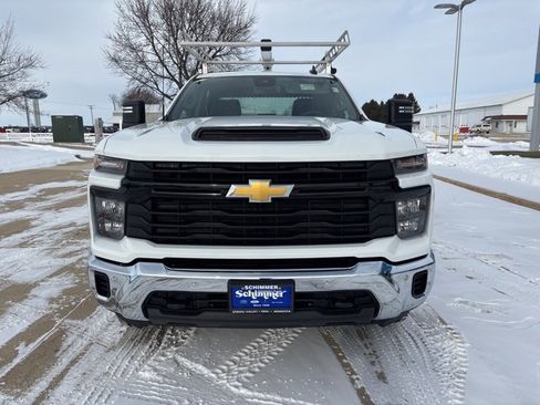 Used 2025 Chevrolet Silverado 2500 W/T w/ WT/CX Safety Package image 4