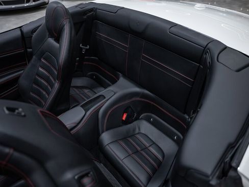 Used 2016 Ferrari California T RWD image 26