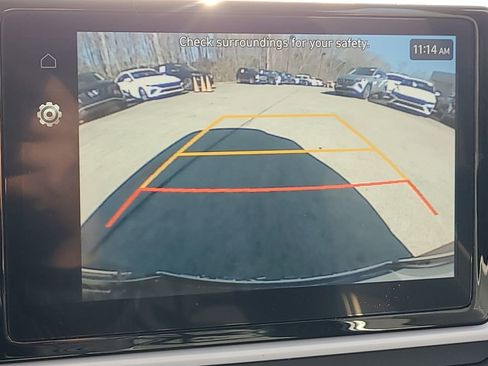 Used 2025 Hyundai Venue Limited image 22