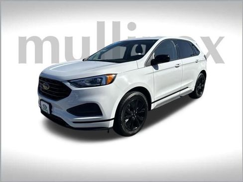 New 2024 Ford Edge SE w/ Black Appearance Package image 17