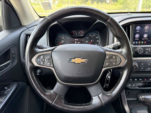 Used 2021 Chevrolet Colorado Z71 w/ Safety Package RWD image 14