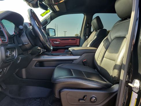 Used 2022 RAM 1500 Rebel w/ Night Edition image 17