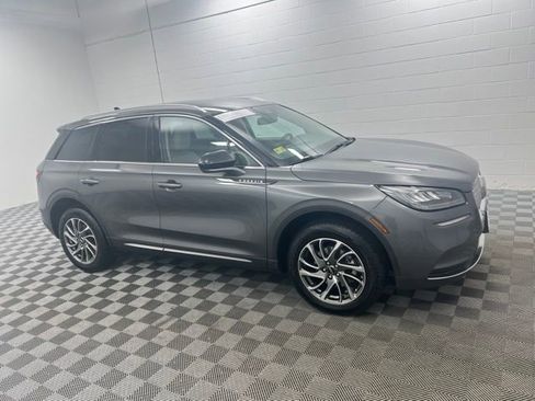 Certified 2022 Lincoln Corsair AWD w/ Equipment Group 101A image 4