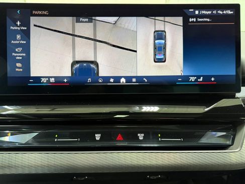 Used 2026 BMW i5 eDrive40 w/ M Sport Package image 31