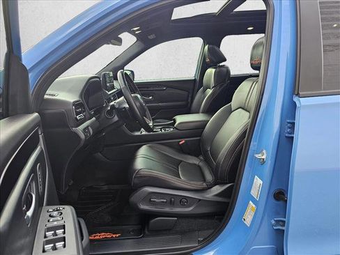 Used 2023 Honda Pilot TrailSport image 19