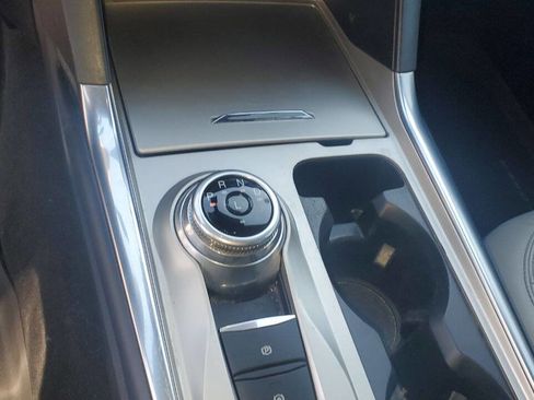 Used 2021 Ford Explorer XLT w/ Equipment Group 202A image 17